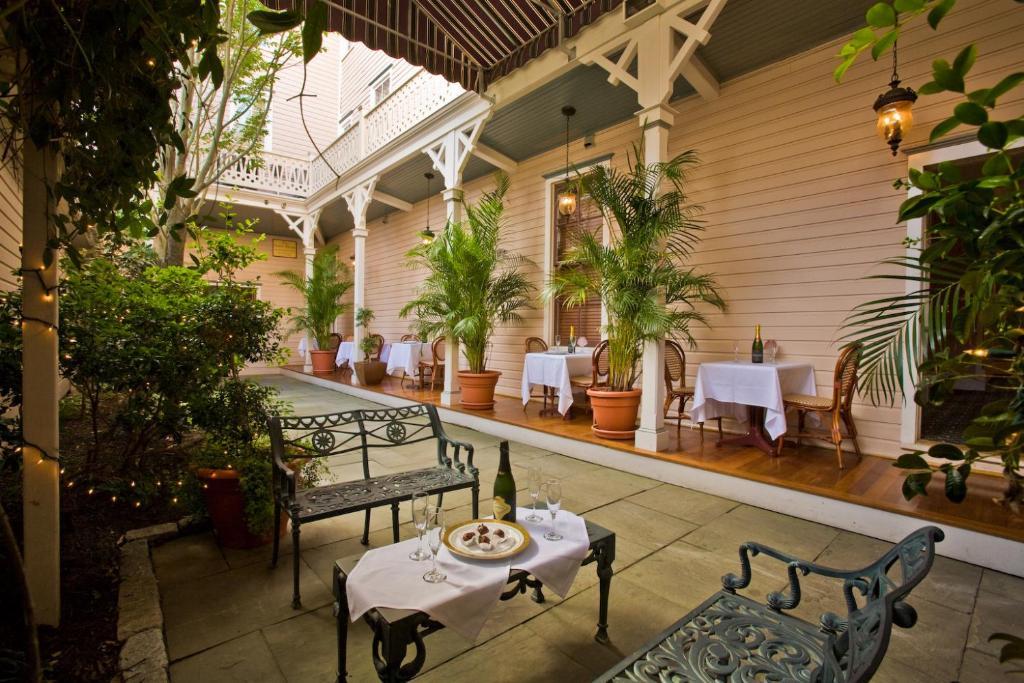 The Hotel Alcott Cape May Exterior photo